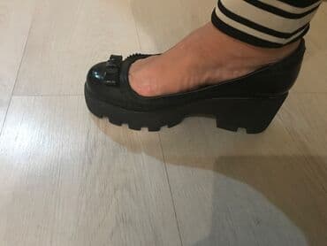 Tuflilər, Ölçü: 40, rəng - Qara, İşlənmiş lalafo.az -da Tuflilər, Ölçü: 40, rəng - Qara, İşlənmiş