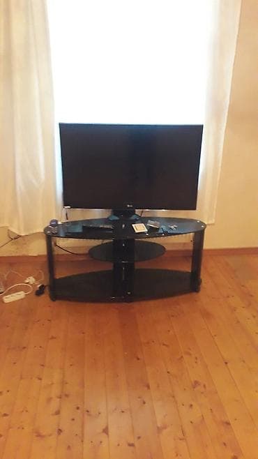 İşlənmiş, Künc Tv altlığı, Polkalı, Şüşəli lalafo.az -da İşlənmiş, Künc Tv altlığı, Polkalı, Şüşəli