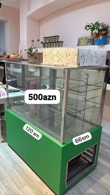 Şüşə vitrin – soyuduculu vitrindir. - Ölçülər: uzunluq 120 sm, en 66 lalafo.az -da Şüşə vitrin – soyuduculu vitrindir. - Ölçülər: uzunluq 120 sm, en 66