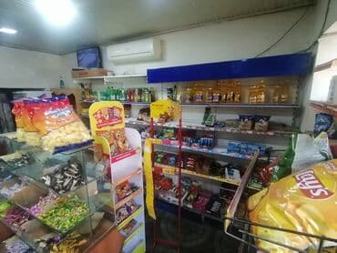 Гаражи: Xırdalan 5 nömrəli məktəbin düz qarşısında işlək vəziyyətdədir 70 kv at lalafo.az — 4 Гаражи: Xırdalan 5 nömrəli məktəbin düz qarşısında işlək vəziyyətdədir 70 kv — 4