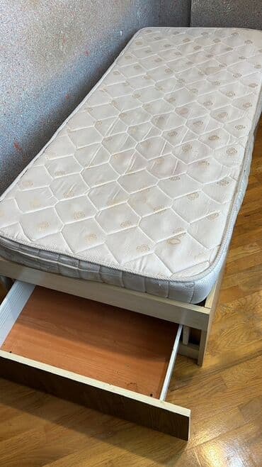 Təknəfərlik çarpayı, Matras ilə, Siyirməli lalafo.az -da Təknəfərlik çarpayı, Matras ilə, Siyirməli