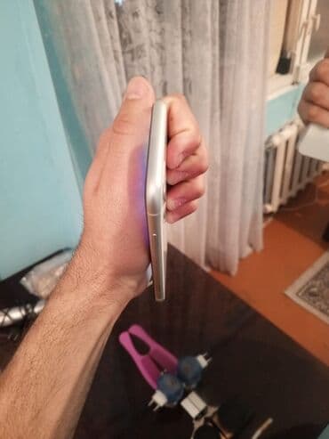 IPhone 11, 64 GB, Gümüşü, Face ID, Simsiz şarj, Sənədlərlə lalafo.az -da IPhone 11, 64 GB, Gümüşü, Face ID, Simsiz şarj, Sənədlərlə