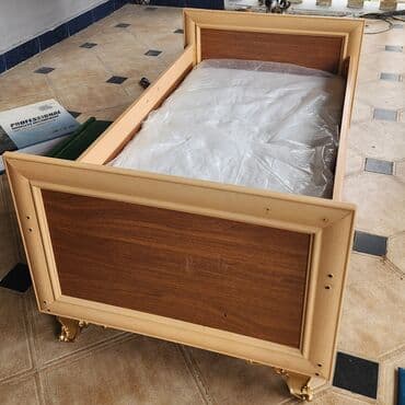 Oğlan və qız üçün, İşlənmiş, Çarpayı, Bazasız, Matras ilə, Siyirməsiz lalafo.az -da Oğlan və qız üçün, İşlənmiş, Çarpayı, Bazasız, Matras ilə, Siyirməsiz