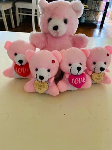 Mişka. Hamisi 20 manata 28 May rus kilsəsinin yani lalafo.az -da Mişka. Hamisi 20 manata 28 May rus kilsəsinin yani