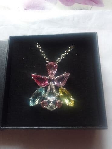 Swarovski Elements asıllı boyunbağı - Dizayn: Mələk siluetli asma - lalafo.az -da Swarovski Elements asıllı boyunbağı - Dizayn: Mələk siluetli asma -