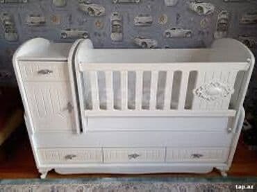 Oğlan və qız üçün, İşlənmiş, Dördbucaq, Beşik, Dəstsiz, Matras ilə, Yellənmə mexanizm ilə lalafo.az -da Oğlan və qız üçün, İşlənmiş, Dördbucaq, Beşik, Dəstsiz, Matras ilə, Yellənmə mexanizm ilə