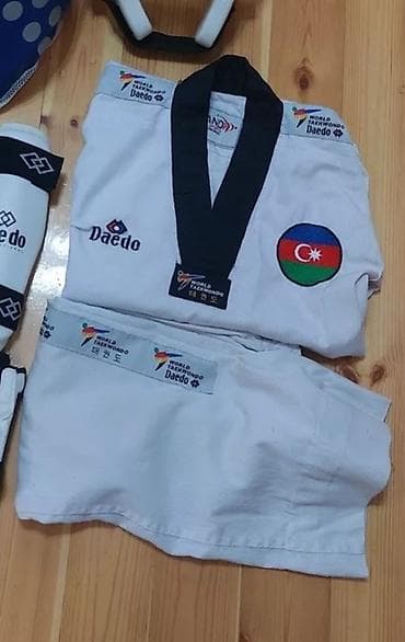 2 dəstdir biri 8 yaş digəri 10 yaş bir dəsti 10 manatdır lalafo.az -da 2 dəstdir biri 8 yaş digəri 10 yaş bir dəsti 10 manatdır