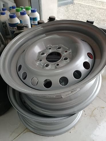 Lada VAZ diskləri yenidir biri 45 azndir.gumusu və xaki rənglidir lalafo.az -da — 2 Lada VAZ diskləri yenidir biri 45 azndir.gumusu və xaki rənglidir — 2