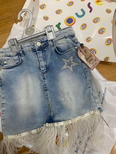 Teze yubka 7-8 yaş
Podarka paketi ilə lalafo.az -da Teze yubka 7-8 yaş
Podarka paketi ilə