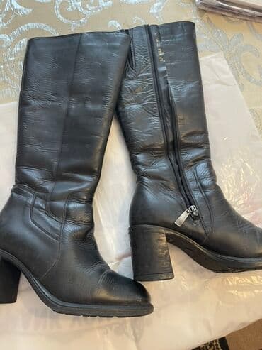 Qadınlar üçün qara uzunboğaz çəkmə - Material: hamar qara dəri lalafo.az -da Qadınlar üçün qara uzunboğaz çəkmə - Material: hamar qara dəri