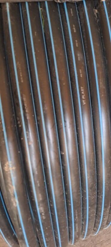 50 lik demir boru: Qara rəngdə, mavi zolaqlı, polietilen materialdan hazırlanmış su lalafo.az -da — 3 50 lik demir boru: Qara rəngdə, mavi zolaqlı, polietilen materialdan hazırlanmış su — 3