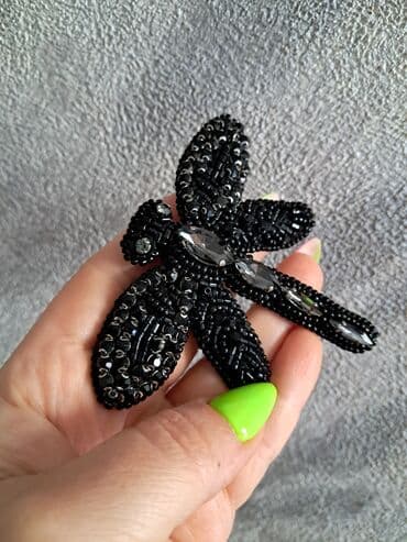 Цепочки: Əl işidi. Təzədi.Qara rəngdə, boncuqlarla bəzədilmiş buqələmun formalı at lalafo.az — 3 Цепочки: Əl işidi. Təzədi.Qara rəngdə, boncuqlarla bəzədilmiş buqələmun formalı — 3