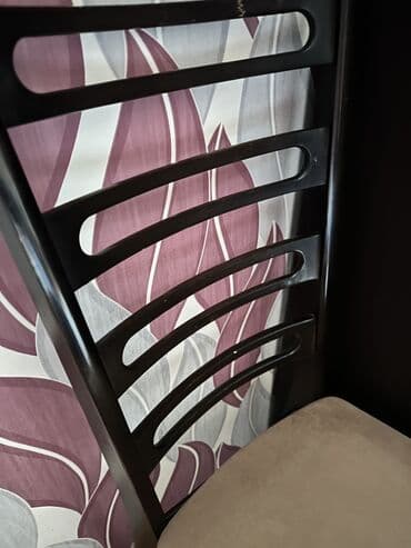 Qonaq otağı üçün, İşlənmiş, Qatlanmayan, rəng - Qara Stul lalafo.az -da Qonaq otağı üçün, İşlənmiş, Qatlanmayan, rəng - Qara Stul