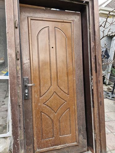 Metall qapı komplekti - Material: ağır metal karkas, üzərində lalafo.az -da Metall qapı komplekti - Material: ağır metal karkas, üzərində