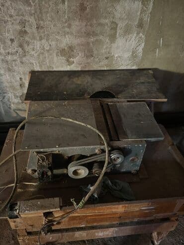 Qayçılar: Ağac emalı üçün stolüstü dairəvi mişar (disk mişar) Təsvir: - Metal lalafo.az -da — 3 Qayçılar: Ağac emalı üçün stolüstü dairəvi mişar (disk mişar) Təsvir: - Metal — 3