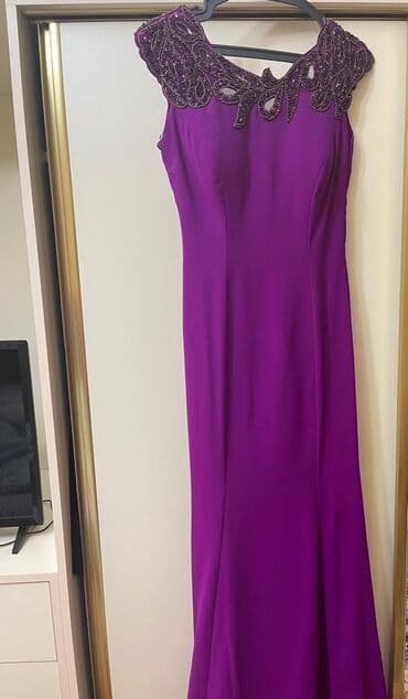 Toy paltari.Lady Sharm-dan alinib.S-M beden uchun uygundur.2 defe lalafo.az -da Toy paltari.Lady Sharm-dan alinib.S-M beden uchun uygundur.2 defe