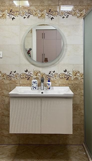 Ölçü : 80 sm Güzgü diametri 65sm Qiymət 150 Azn Çox az işlənib ünvan lalafo.az -da Ölçü : 80 sm Güzgü diametri 65sm Qiymət 150 Azn Çox az işlənib ünvan