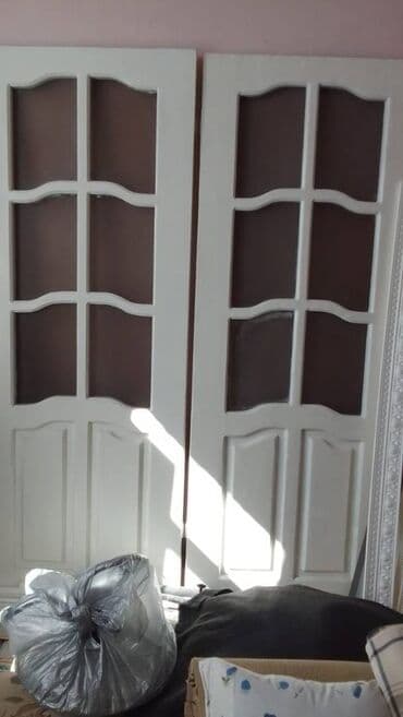 Salam 4 dene taxta qapidi ag renge renglenib islenmis qapilardi lalafo.az -da Salam 4 dene taxta qapidi ag renge renglenib islenmis qapilardi