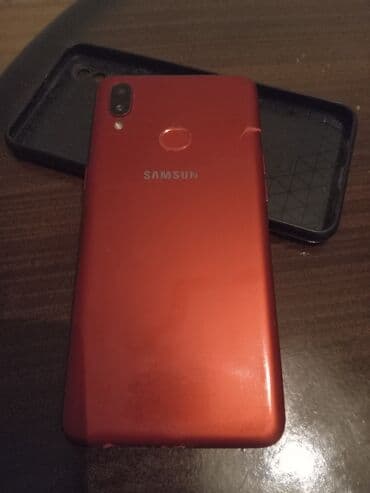 Samsung Galaxy A20, 32 GB, rəng - Qırmızı, İki sim kartlı lalafo.az -da Samsung Galaxy A20, 32 GB, rəng - Qırmızı, İki sim kartlı