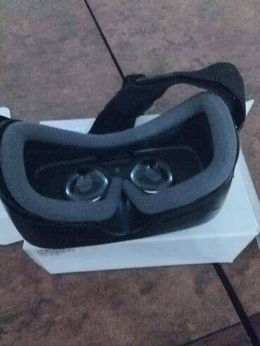 Gear Ver. aparatı.Samsunq telefonunu ona yerləşdirib. öz şəxsi lalafo.az -da Gear Ver. aparatı.Samsunq telefonunu ona yerləşdirib. öz şəxsi