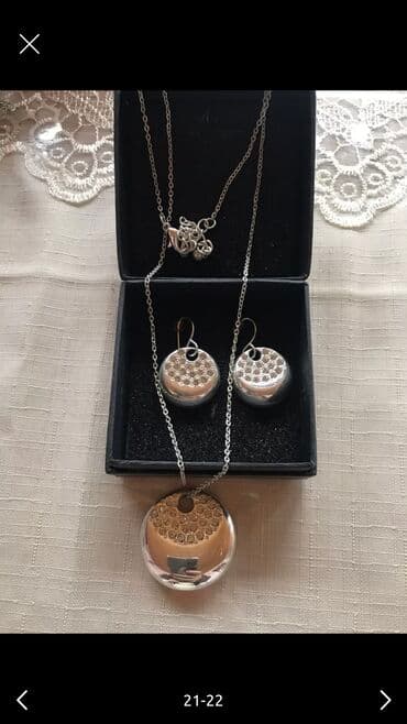 Teze komplekt gumushu renqde 15m verem korobkada hediyelik yaxshidi lalafo.az -da Teze komplekt gumushu renqde 15m verem korobkada hediyelik yaxshidi