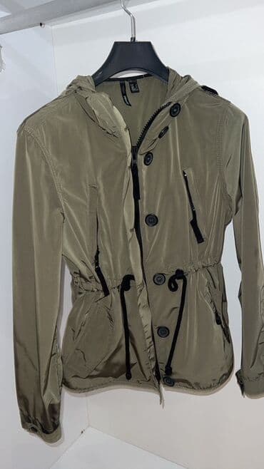 Mango qadınlar üçün kapüşonlu yüngül parka/kurtka - Rəng lalafo.az -da Mango qadınlar üçün kapüşonlu yüngül parka/kurtka - Rəng