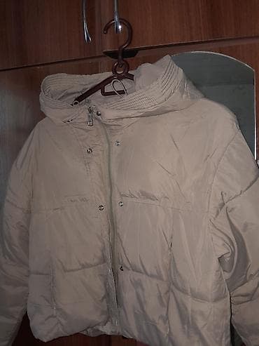 Bej rəngli qışlıq puf şişmə qadın gödəkçə - Material: yüngül, suya lalafo.az -da Bej rəngli qışlıq puf şişmə qadın gödəkçə - Material: yüngül, suya