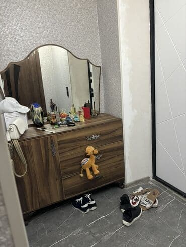 Güzgülü lalafo.az -da Güzgülü