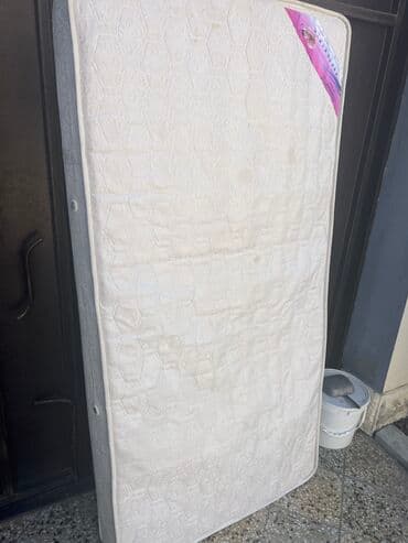Matras satilir olcu 2 metre uzunu 1m eni lalafo.az -da Matras satilir olcu 2 metre uzunu 1m eni