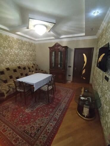 Ər Riyad Ticarət mərkəzinin qarşısında yerləşir. Abşeron gənclər lalafo.az -da Ər Riyad Ticarət mərkəzinin qarşısında yerləşir. Abşeron gənclər