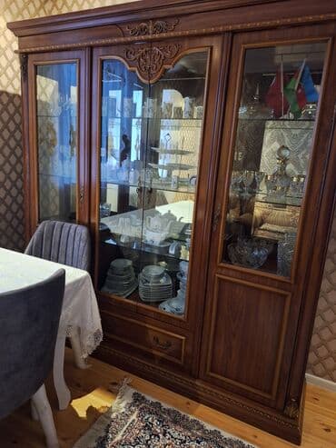 Şüşəli dolab vitrini lalafo.az -da Şüşəli dolab vitrini