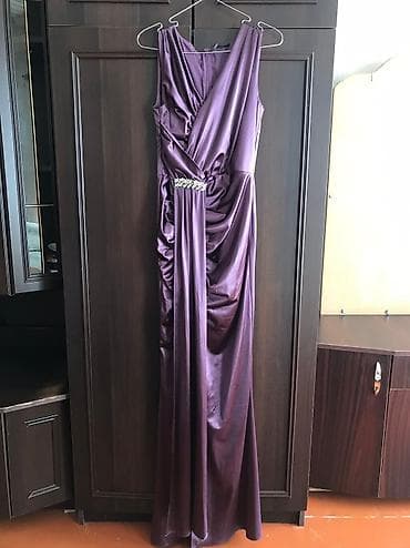 1 defe geyinlib 40 m satilir lalafo.az -da 1 defe geyinlib 40 m satilir