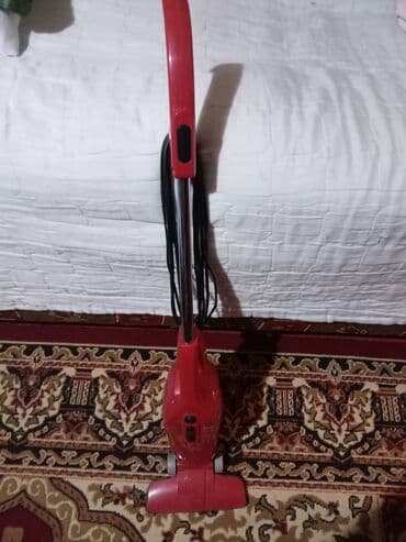 Qırmızı rəngli şaquli elektrik süpürgəsi - Kompakt, yüngül və şaquli lalafo.az -da Qırmızı rəngli şaquli elektrik süpürgəsi - Kompakt, yüngül və şaquli