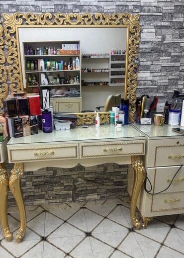 Полки, этажерки: Б/у, Стол для стрижки, С зеркалом at lalafo.az — 1 Полки, этажерки: Б/у, Стол для стрижки, С зеркалом — 1