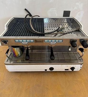 Professional kofe aparati 4000 Azn. Tam ishlek veziyyetde. 3faza lalafo.az -da Professional kofe aparati 4000 Azn. Tam ishlek veziyyetde. 3faza