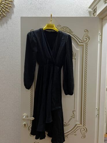 Toy paltari 1 defe geyinilib. Qara rengde l-xl razmer gedir lalafo.az -da Toy paltari 1 defe geyinilib. Qara rengde l-xl razmer gedir