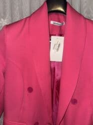 Yenidi, S/M olcu.60 manata alinib.30 manatq satilir lalafo.az -da Yenidi, S/M olcu.60 manata alinib.30 manatq satilir