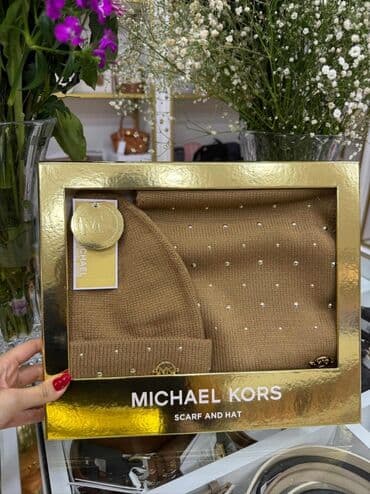 Michael Kors şərf və papaq dəsti - Brend: Michael Kors (orijinal lalafo.az -da Michael Kors şərf və papaq dəsti - Brend: Michael Kors (orijinal
