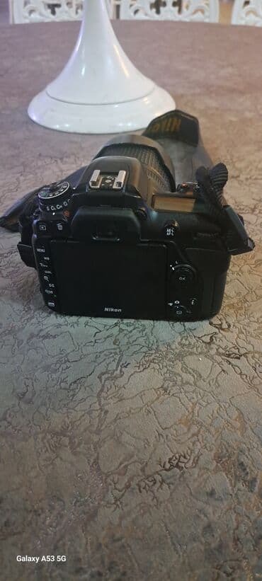 Nikon D7500 DSLR fotoaparat - Sensor: 20.9 MP APS‑C (DX) - Ekran lalafo.az -da Nikon D7500 DSLR fotoaparat - Sensor: 20.9 MP APS‑C (DX) - Ekran