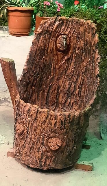 Fəvvarələr: Təbii ağac kötüyünü xatırladan dekorativ bağ çanağı/kranı - Üzərində lalafo.az -da — 1 Fəvvarələr: Təbii ağac kötüyünü xatırladan dekorativ bağ çanağı/kranı - Üzərində — 1