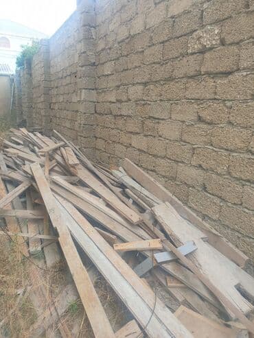 Taxta. İki 4x5 ə otağın taxtaları 120 AZN satılır rekalarda var Binə lalafo.az -da Taxta. İki 4x5 ə otağın taxtaları 120 AZN satılır rekalarda var Binə