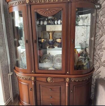 Şüşəli dolab vitrini lalafo.az -da Şüşəli dolab vitrini