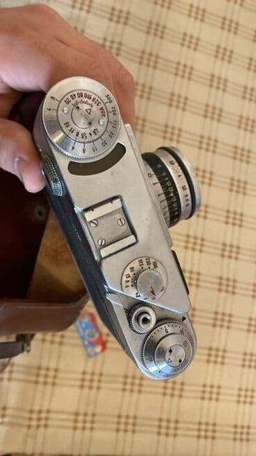 Qədimi fotoaparat işlək deyil. bəlkə anlayanlar olar . instrument lalafo.az -da Qədimi fotoaparat işlək deyil. bəlkə anlayanlar olar . instrument