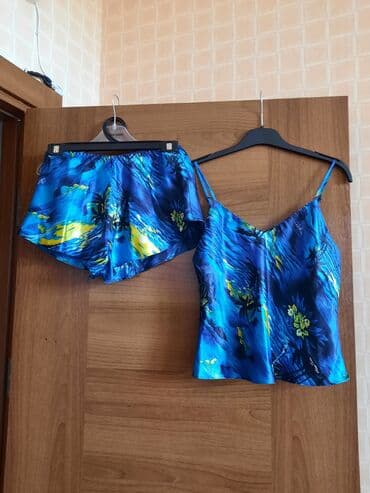 Qadin ucun komplekt, dest paltar lalafo.az -da Qadin ucun komplekt, dest paltar