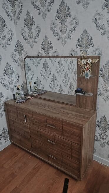 Güzgülü lalafo.az -da Güzgülü