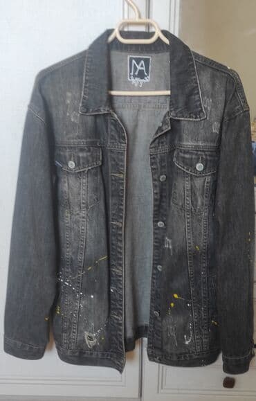 Джинсовая куртка. с рисунком Джокер на спине . ручная работа lalafo.az -da Джинсовая куртка. с рисунком Джокер на спине . ручная работа