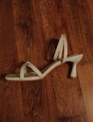 Ölçü: 39, rəng - Ağ, İşlənmiş lalafo.az -da Ölçü: 39, rəng - Ağ, İşlənmiş