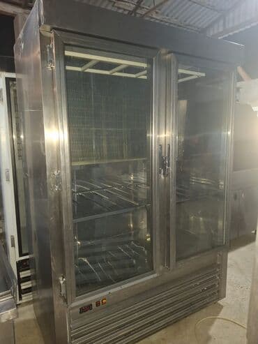 Nerj et vitrini 1570 Azn. Ideal veziyyetde. Unvan Baki. Shirin x lalafo.az -da Nerj et vitrini 1570 Azn. Ideal veziyyetde. Unvan Baki. Shirin x