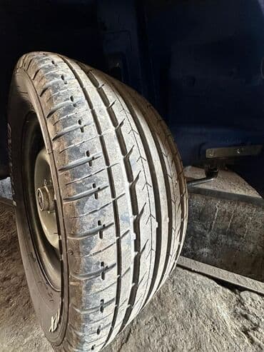 Məhsul: Avtomobil üçün yay/yol şini Təsvir: - Asfalt və şəhərdaxili lalafo.az -da Məhsul: Avtomobil üçün yay/yol şini Təsvir: - Asfalt və şəhərdaxili