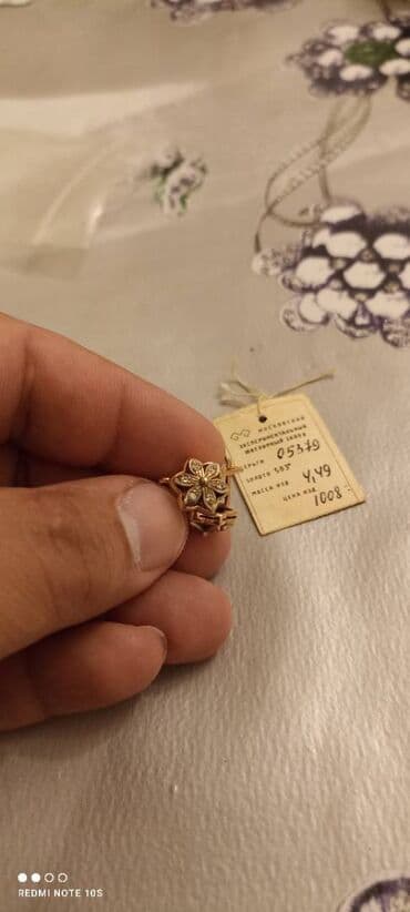 Sırğa lalafo.az -da Sırğa